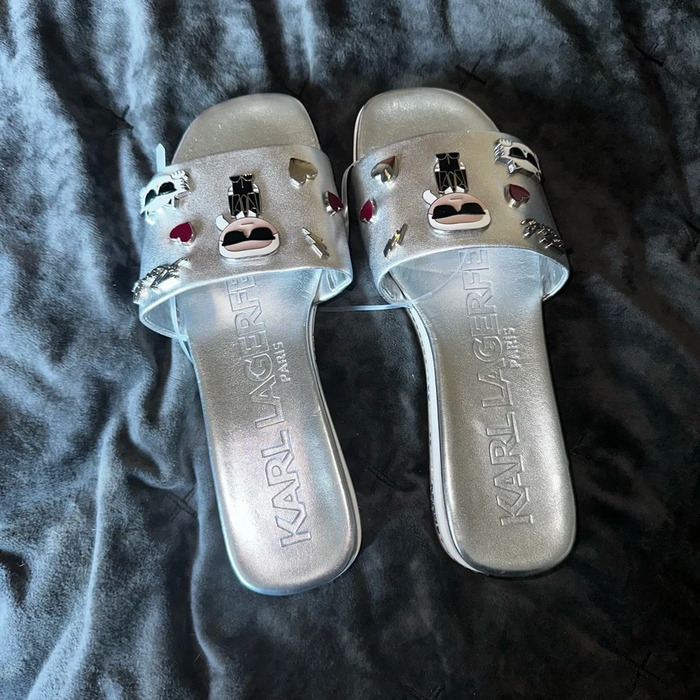 Jeslyn Stud Slide Sandal Karl Lagerfeld Paris silver 7.5 women’s